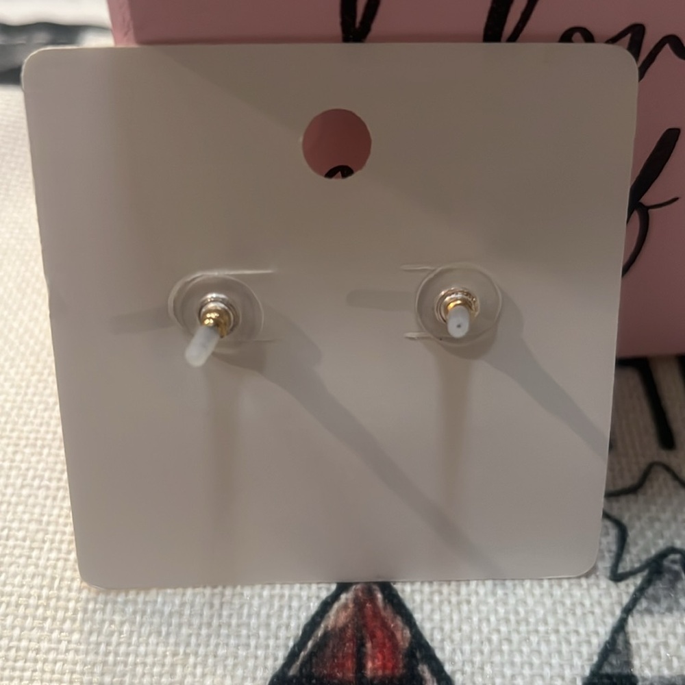 NWT Green Lion Head Stud Earrings! Gold Tone Round Button. Luxury Leo. Versace - Picture 8 of 10